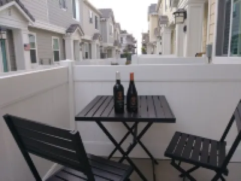 Price Reduction!!!   Gateway to Coronado!Dod, Military Welcome!