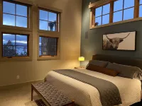 Slopeside at Granby Ranch & Near Rmnp. Ski in/Out Custom Home with Epic Views