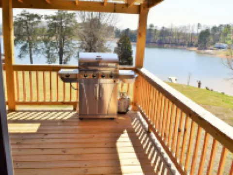 The Lake House     Lake front/Private Dock/ Sleeps 12 Hotels in Grainger County