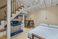 Discounts for Spring! Ocean Views, Walk to Beach, Central AC, 4 Car Parking