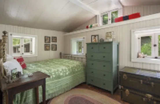 Get Cozy at Big Al's Poconos Creek House - Wireless Dsl, Trout and Skiing!!