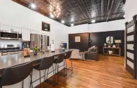 A Cleveland Modern and Historic Apartment Unit 105