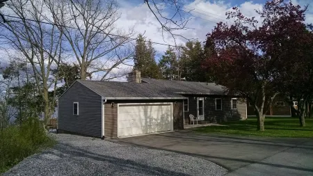 Serenity Zen House on Seneca Lake - Pet Friendly