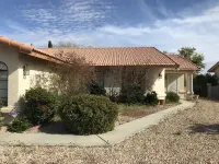 Lovely  Oasis in Mission Lakes Country Club