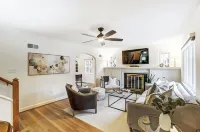 Gorgeous retreat in Dayton OH with private fenced yard.
