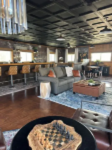 The LookOut! A Romantic Getaway with Spa & Views!