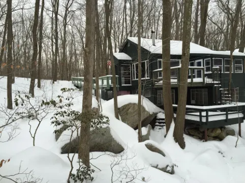 Log Cabin on A Lake with Private Dock & Beach! One Hour from NYC! No Pet Fees!