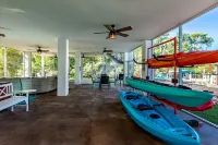 DIRECT WEEKI WACHEE RIVERFRONT!! KEY WEST PARADISE!
