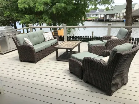 New Orleans Area Beautiful Waterfront Home 4BR with Private Boat Dock