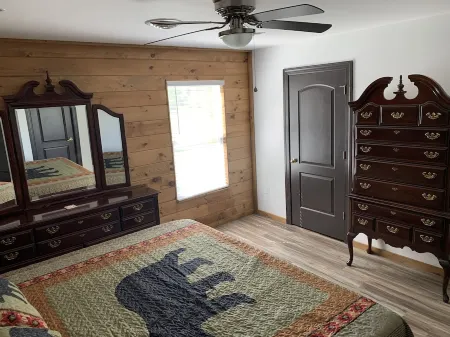 3 Story House on New River