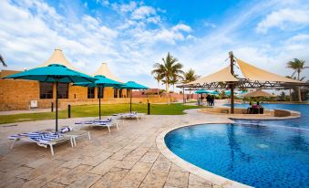Royal Lazure Resort
