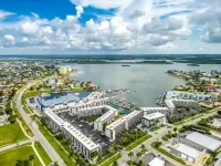 New! CozyCondo+Pool+HotTub+Tennis+TikiHut+Waterfront