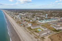 Southport Salty Patriot-Walk to DT/Pets/Fully fenced with firepit!