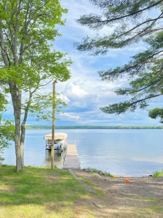 Cozy Lakefront Cabin Retreat: 3 Bedroom Cabin on South Twin Lake, Conover, WI