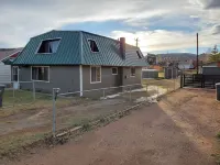 Cozy 3 bedroom cabin 30 minutes from Steamboat Springs, Stagecoach Reservoir.