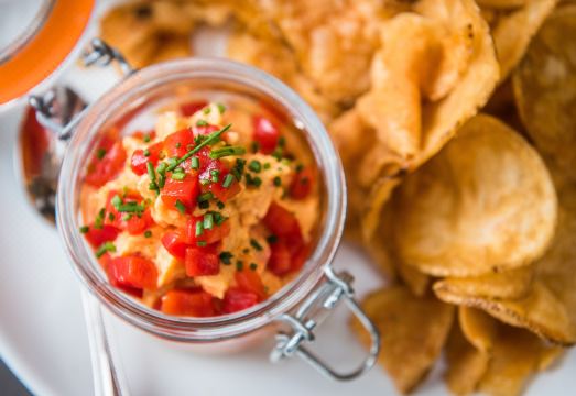 1. 모토 바이 힐튼..