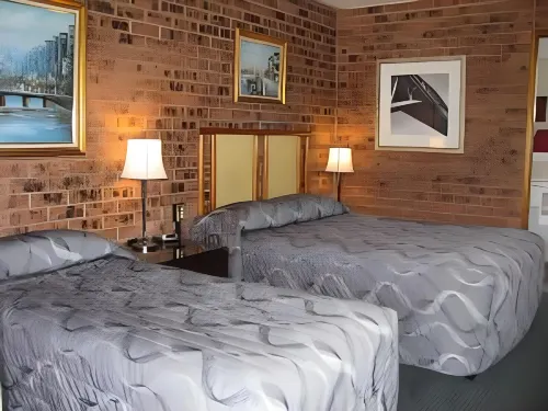 The Wayfarer Motel - Parking