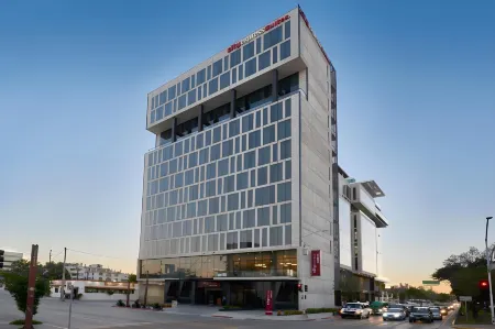 City Express Suites by Marriott Tijuana Rio Отели в г. Тихуана