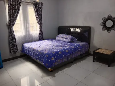 Villa Omega Hotels in Pamijahan