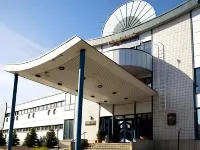 飛行員機場酒店