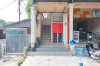 RedDoorz Near Pasar Klandasan Balikpapan Hotels in Balikpapan