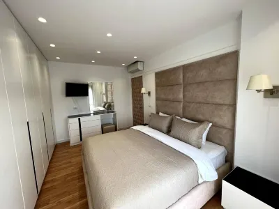 Charming Tiranë Apartment in the Heart of the City Hotel a 