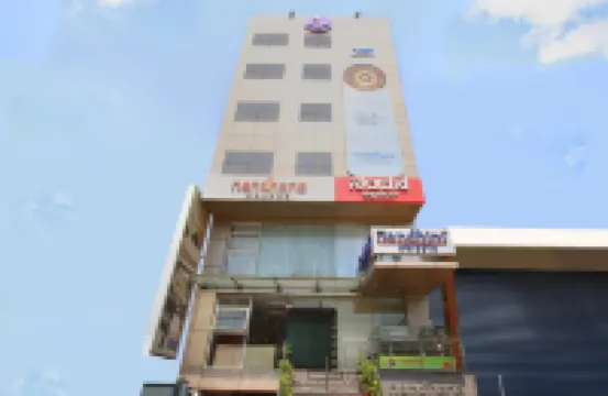 La Sara Comforts Hotel a 