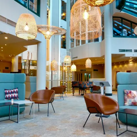 Hotel Amadeus Frankfurt Отели рядом с достопримечательностью «Берген-Энкхайм»