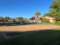 Cozy 2-bedroom condo with WiFi, pools in charming St. George