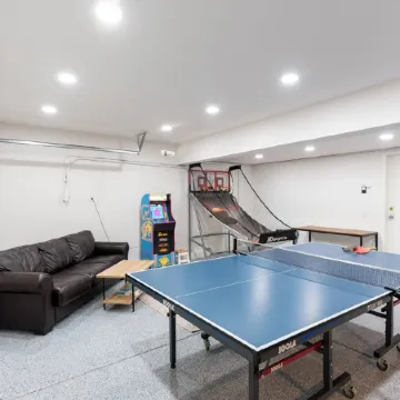 Spacious Paradise - Game Room, Legoland, Hot Tub, Private Gym