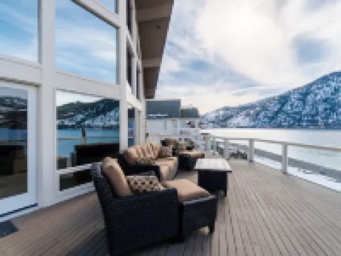 Waterfront, HotTub, Pool, PickleBall, Wapato Point Hotels in Manson