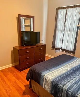 Comfortable stay for your family, friends and/ or groups of 8 people. Hotels near Belk