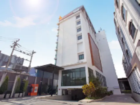 Mida Hotel Ngamwongwan Hotels in Nonthaburi