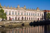 Arbio I Parlamento Rooms Near Schonhauser Allee