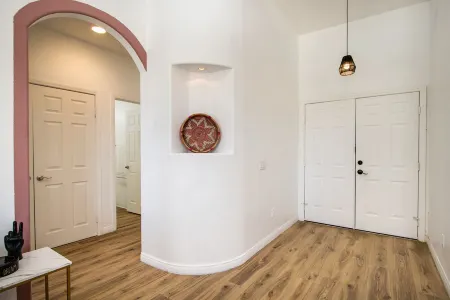 Welcome to The Stargate! 5 mins from the park!