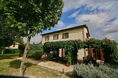Modern Holiday Home in Foligno Loc with Pool