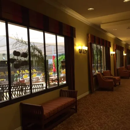 Jockey Resort Suites Center Strip
