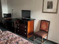 Glen Rose Inn and Suites Hotels in Somervell County