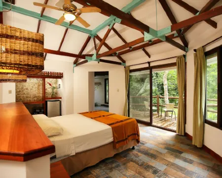 Villa Maya Hotels in Flores