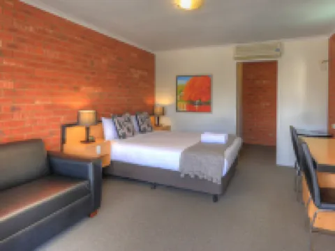 Pevensey Motor Lodge Hotels in Echuca