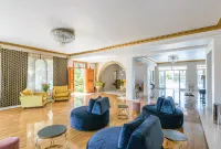 Plaza Pallas Hotels in Planos