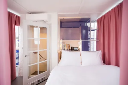 Sweets - Westerdoksbrug Отели рядом с достопримечательностью «Мост Питон»