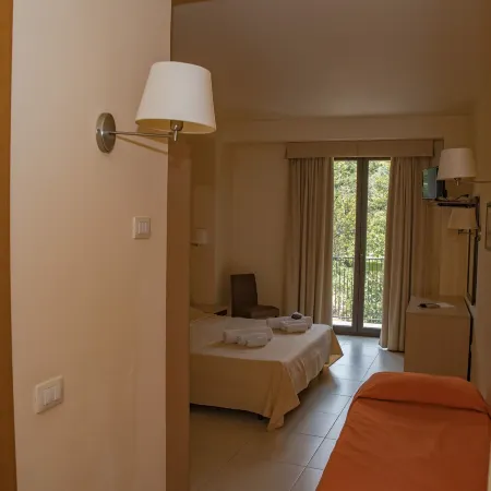 Hotel Milomax Ξενοδοχεία στην πόλη Milo