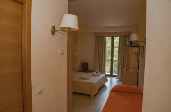 米羅馬克斯酒店