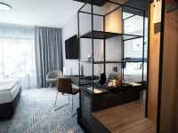 Q Hotel Plus Wrocław Hotels near Krzyki
