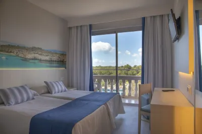Ona Luna Park Hotels in 