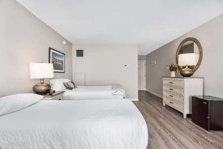 First Floor East Family Deluxe