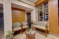 The Beacon Hotel Vadodara - parking