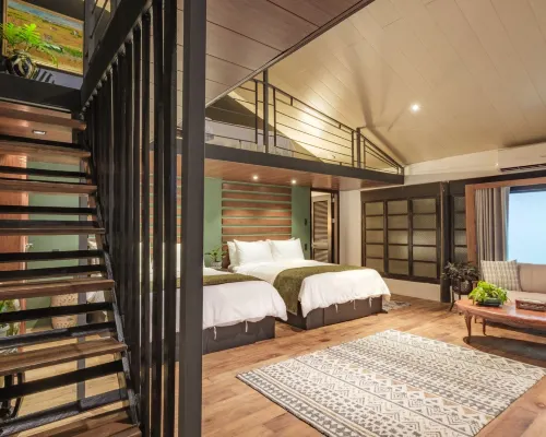 Nuuk Taal Lake Hotels in Laurel