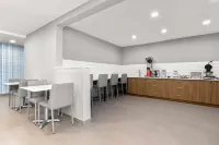 Microtel Inn & Suites by Wyndham Tulsa / Catoosa Route 66